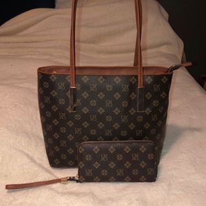 Charis Ma Purse/Wallet